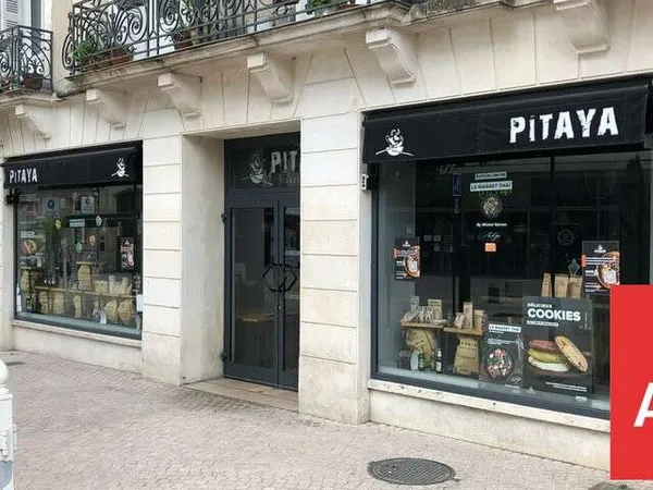 Local commercial 268m² à louer à Poitiers
