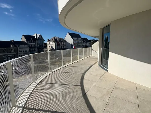 PORNICHET - BORD DE MER | APPARTEMENT DE STANDING DE 113 M² AVEC TERRASSE DE 35 M²