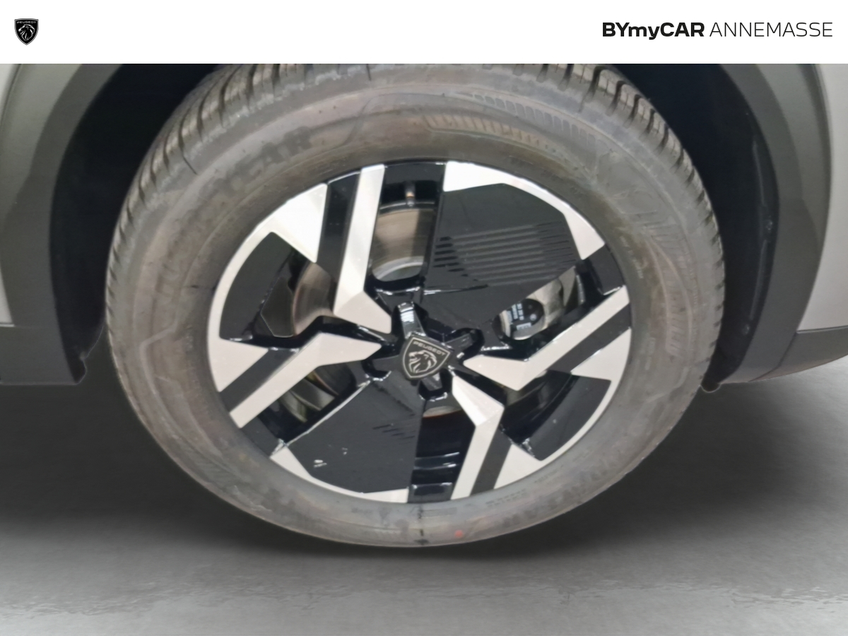 Peugeot 2008 Hybrid 145 e-DCS6 — photo 17