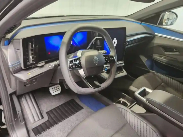 Renault Megane e-tech 220 ch autonomie confort — photo 7