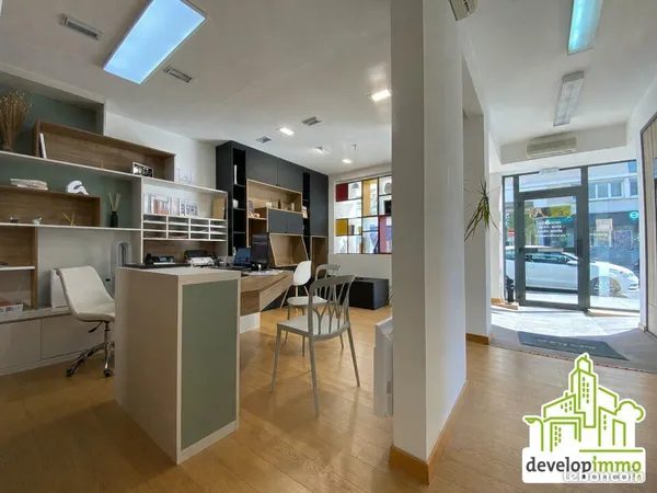 Local commercial 110 m²
