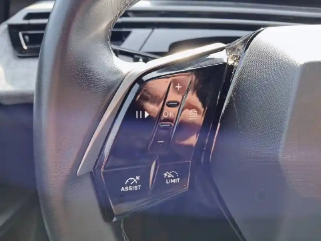 Peugeot 5008 hybrid 136 e-dcs6 — photo 43