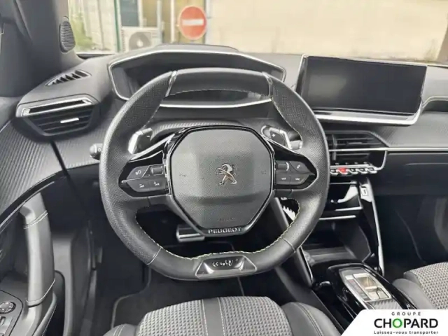Peugeot 2008 puretech 130 s&amp;s eat8 — photo 16