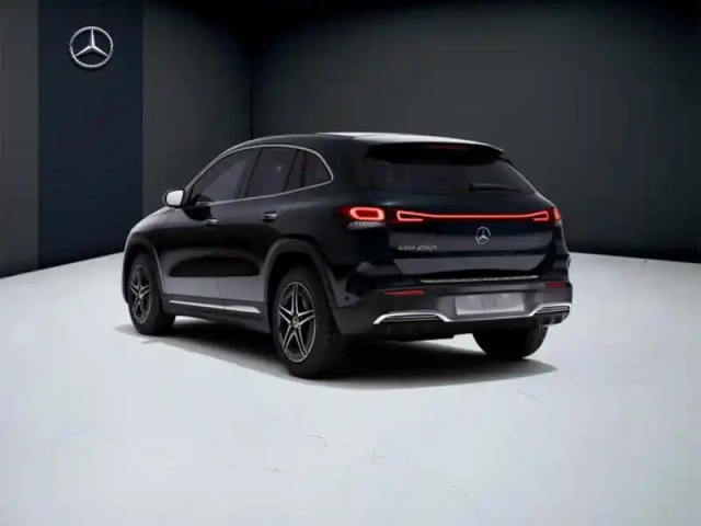 Mercedes Eqa 250+ amg line — photo 27