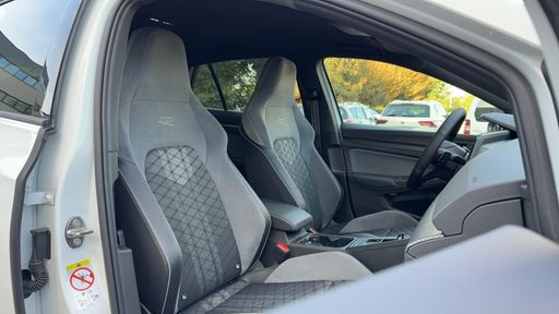 Volkswagen Golf 1.5 eTSI 130 DSG7 - R-Line – 2022 – 39538 km – Hybride essence – Boîte Automatique — photo 42