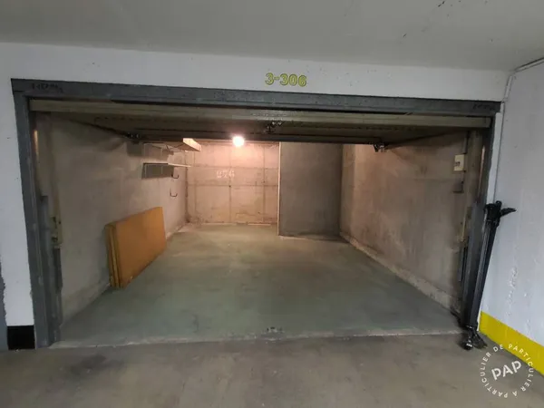 Garage/Parking