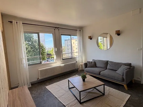 Apparemment 3 chambres meublé - 62 m2