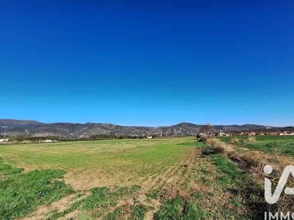 Terrain 13285 m²