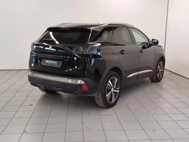 Peugeot 3008 1.2 puretech 130ch s&amp;s allure eat8 — photo 6