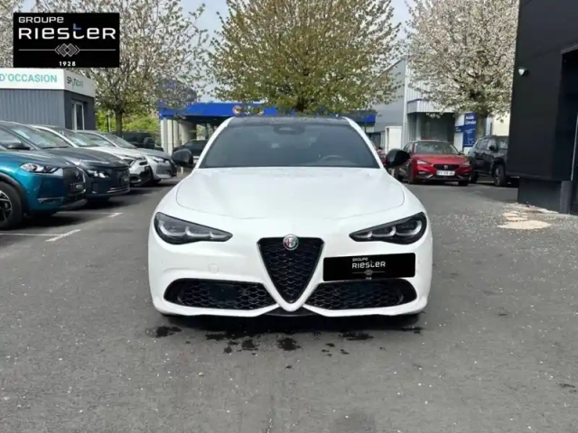 Alfa Romeo Giulia 2.2 160 ch at8 — photo 22