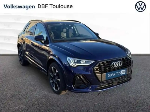 Audi Q3 35 tfsi 150 ch s tronic 7 s line — photo 6