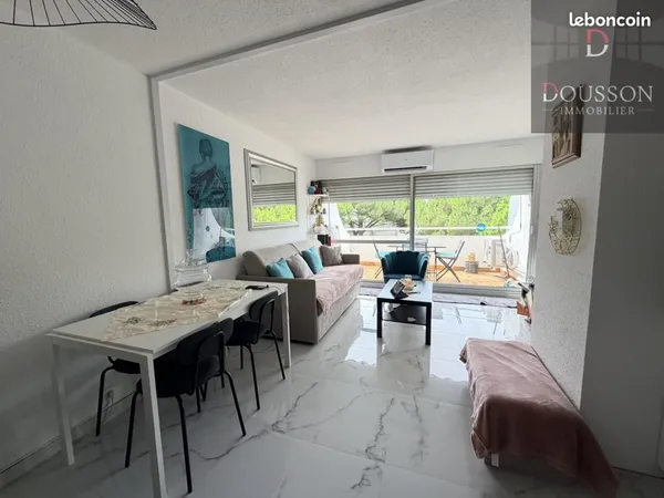 Studio 1 pièce 25 m²