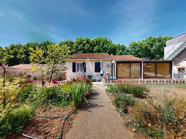 Maison de plain-pied 4 pièces 93 m²