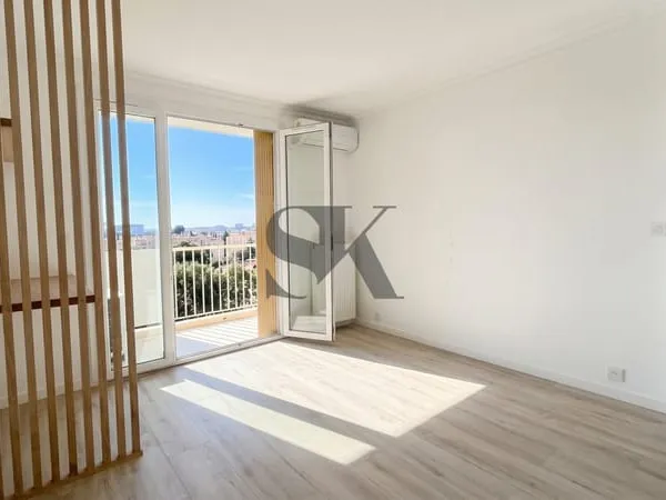 A LOUER APPARTEMENT T3 DE 63 M2 BALCON CAVE MARSEI