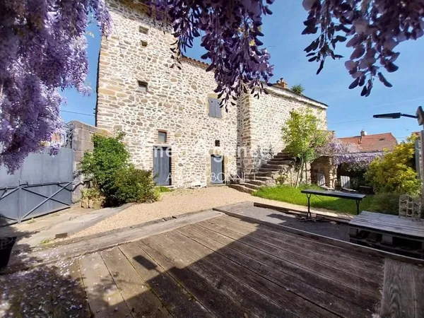 Propriété d'exception avec vue incroyable !