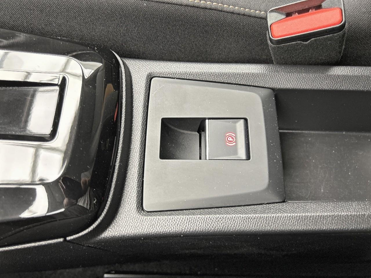 Citroën C3 Aircross hybride 145 ch aut plus — photo 18