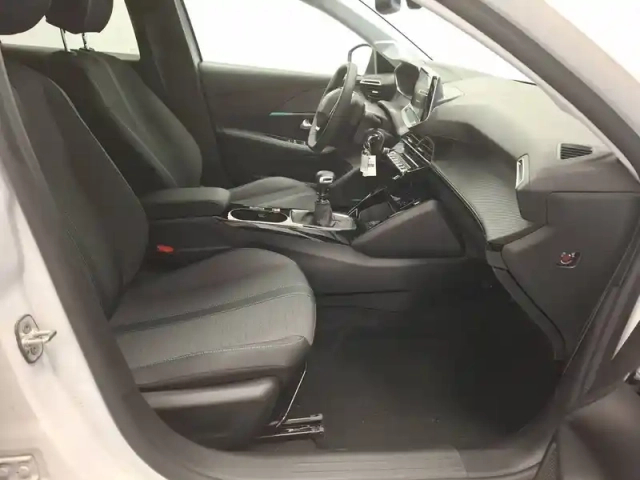 Peugeot 208 puretech 100 s&amp;s bvm6 — photo 39
