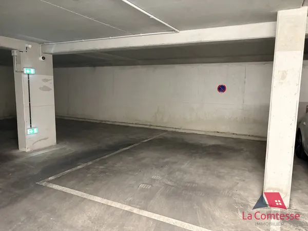 ST GINIEZ: Emplacement de Parking PMR