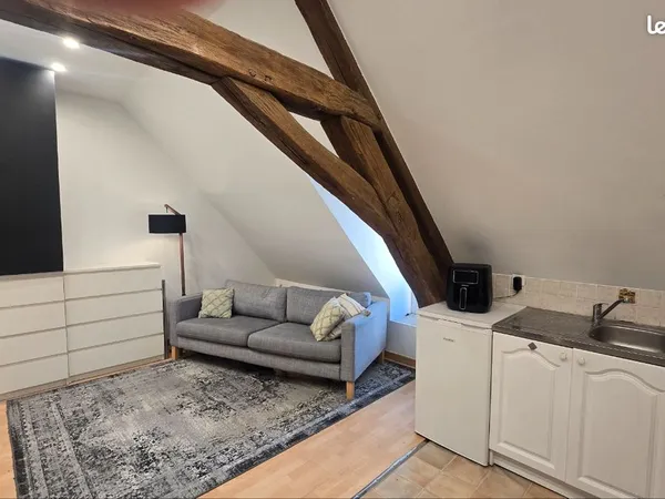 Meublé à louer disponible de suite