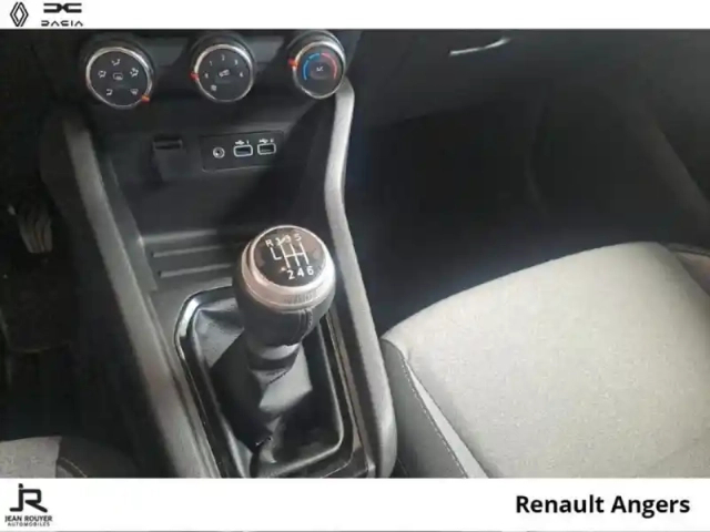 Renault Clio 1.0 tce 90ch evolution - 25 — photo 6
