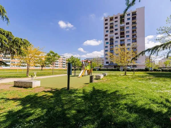 Appartement 5 pièces 100 m²