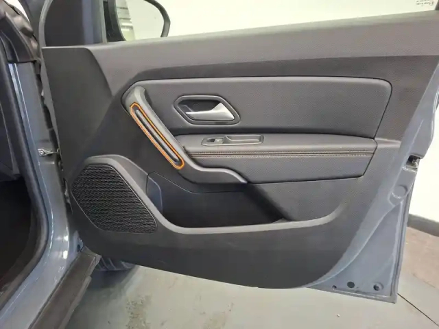 Dacia Duster tce 150 fap 4x2 edc — photo 21