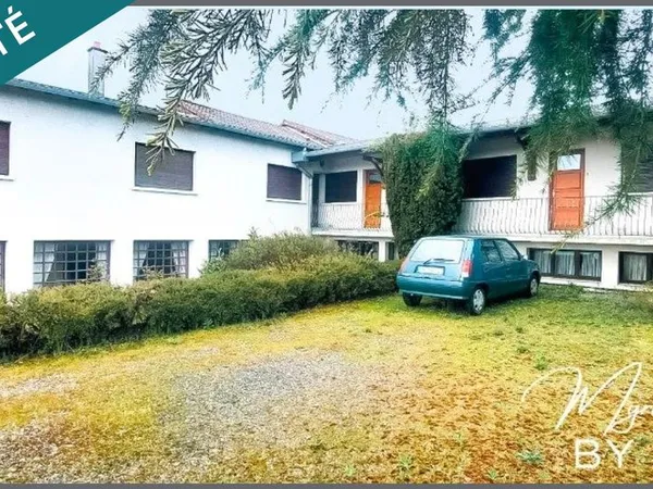 Bar, grange 552 m² SEREILHAC
