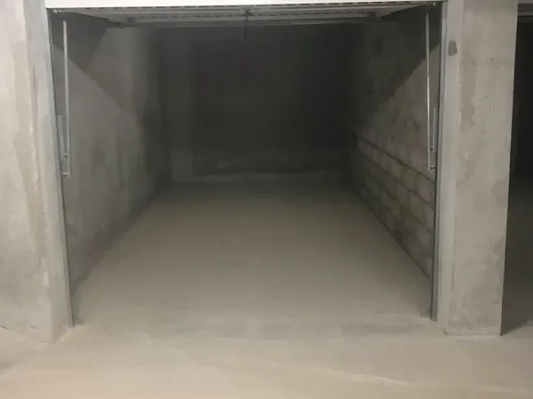 A louer garage 14m²