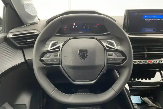 Peugeot 208 hybrid 110 e-dcs6 — photo 11