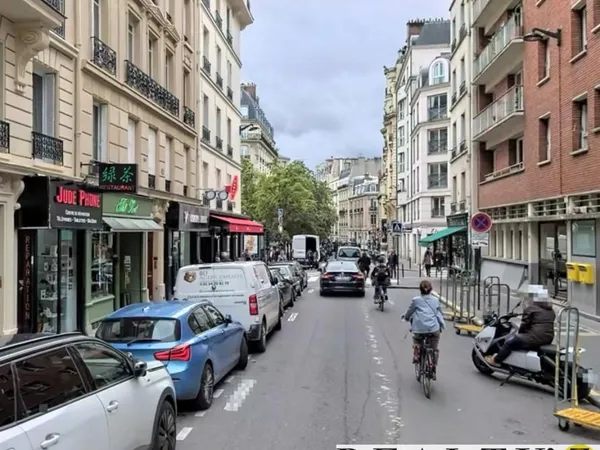 Local commercial 80 m²
