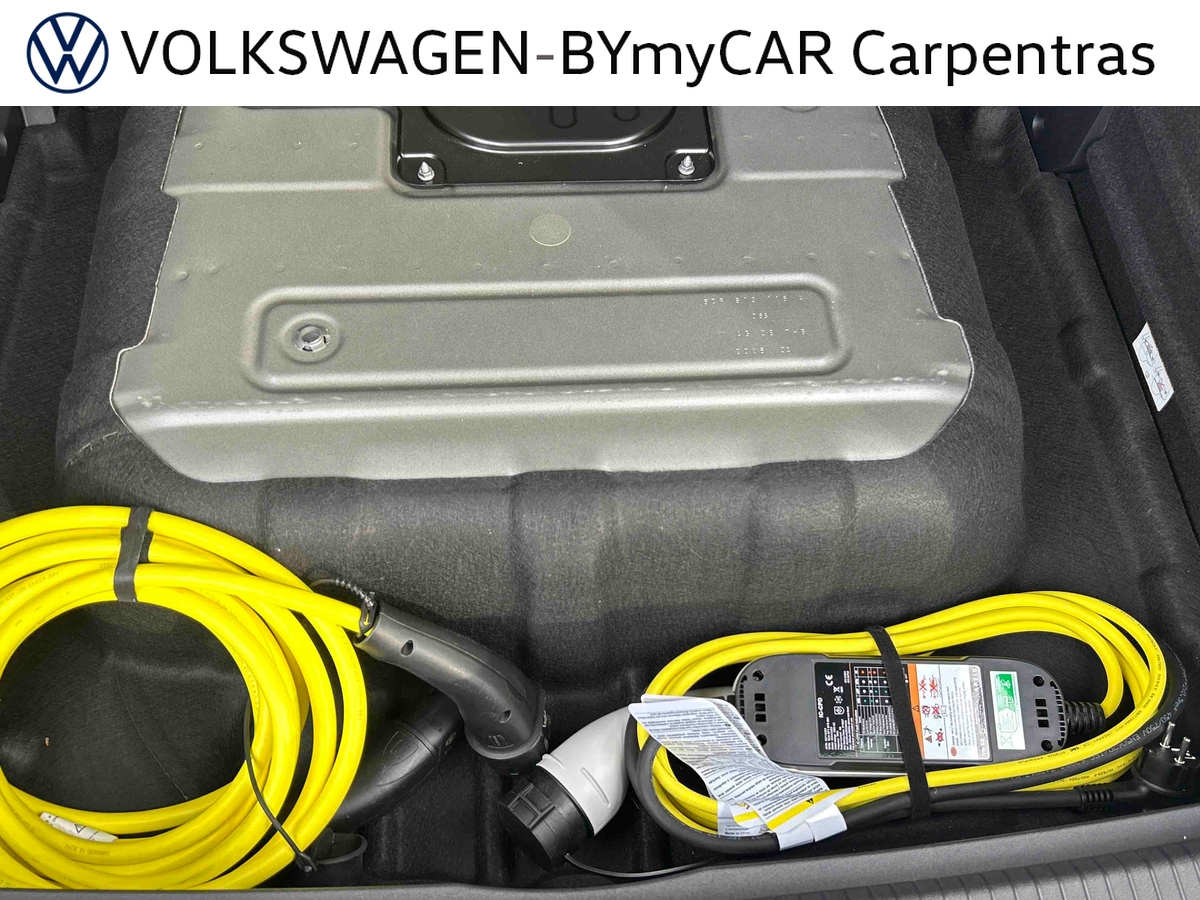 Volkswagen Tiguan 1.5 eHybrid 204ch DSG6 — photo 21