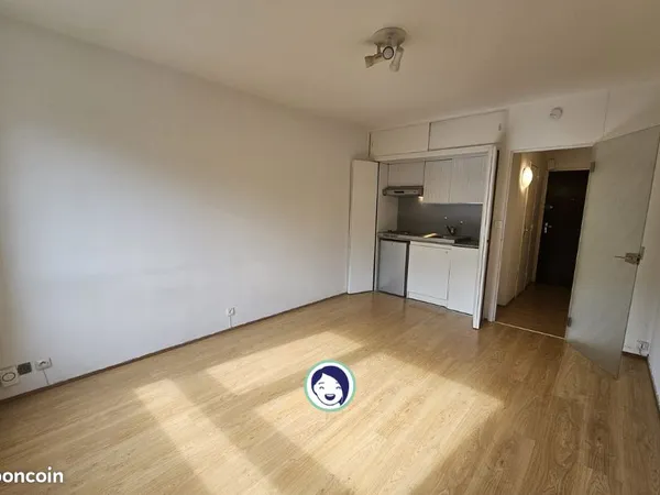 Studio 1 pièce 23 m²