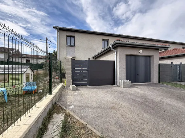 Jolie Maison Rignieux Le Franc 4 pièce(s) 85.15 m2 sur une parcelle de 226m2 avec garage