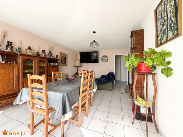 Appartement T3 - Vendu loué - Ascenseur - Balcon