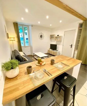 Appartement à louer jusqu'au 31 Mai