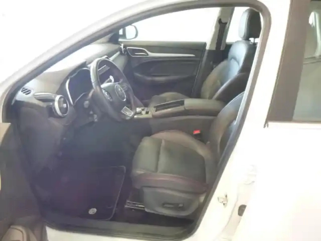 Mg Zs ev 156ch - 70kwh luxury — photo 15