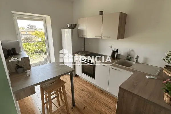 Studio 1 pièce 27 m²