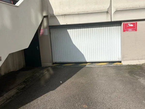 Place de parking sous terrain Résidence Cassiopée 54500