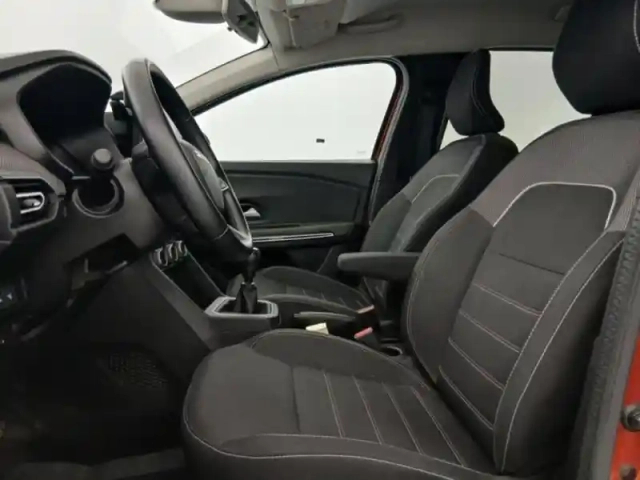 Dacia Jogger 1.0 tce 110ch extreme 5 places — photo 7