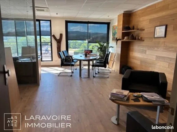 Bureaux 42 m² SAINT ETIENNE