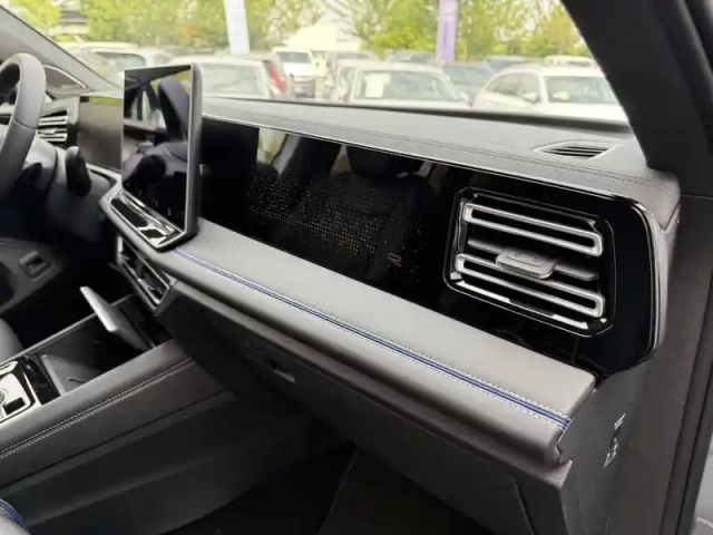 Volkswagen Tiguan 2.0 tdi 150ch dsg7 — photo 14