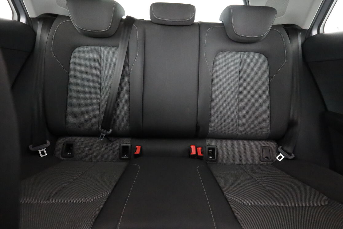 Audi Q2 1.6 TDI Sport — photo 14
