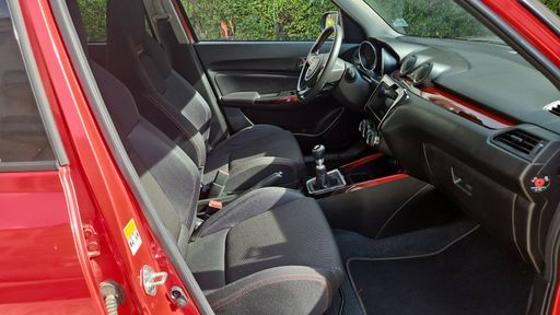 Suzuki Swift 1.4 Boosterjet 140 - Sport – 2019 – 72895 km – Essence – Boîte Manuelle — photo 16
