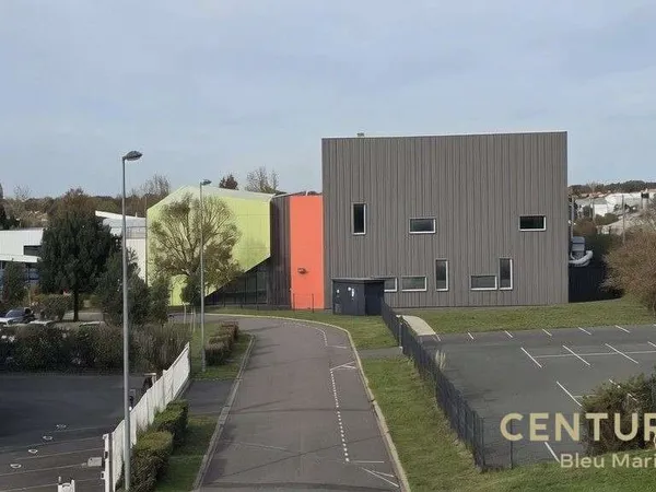 A vendre bâtiment 3650m² les Sables-d'Olonne