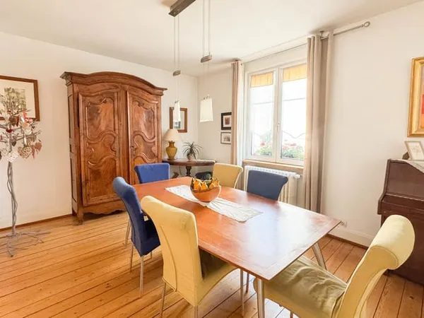 Maison 5 pièces 145 m²