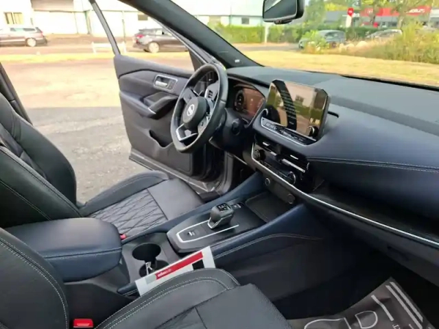 Nissan Qashqai mild hybrid 158 ch xtronic — photo 28