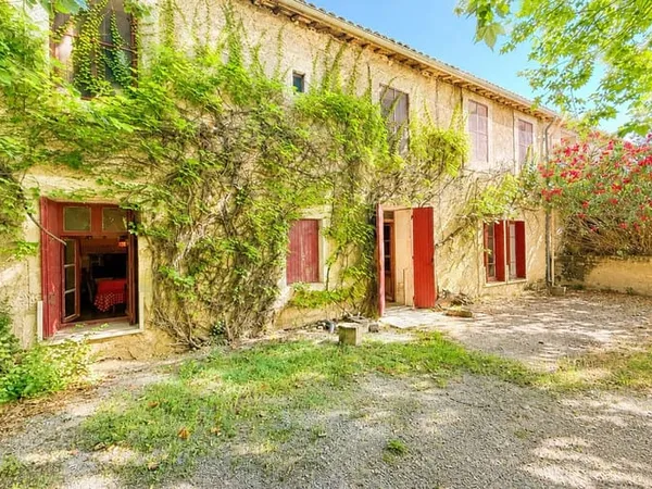 Maison 10 pièces 350 m²