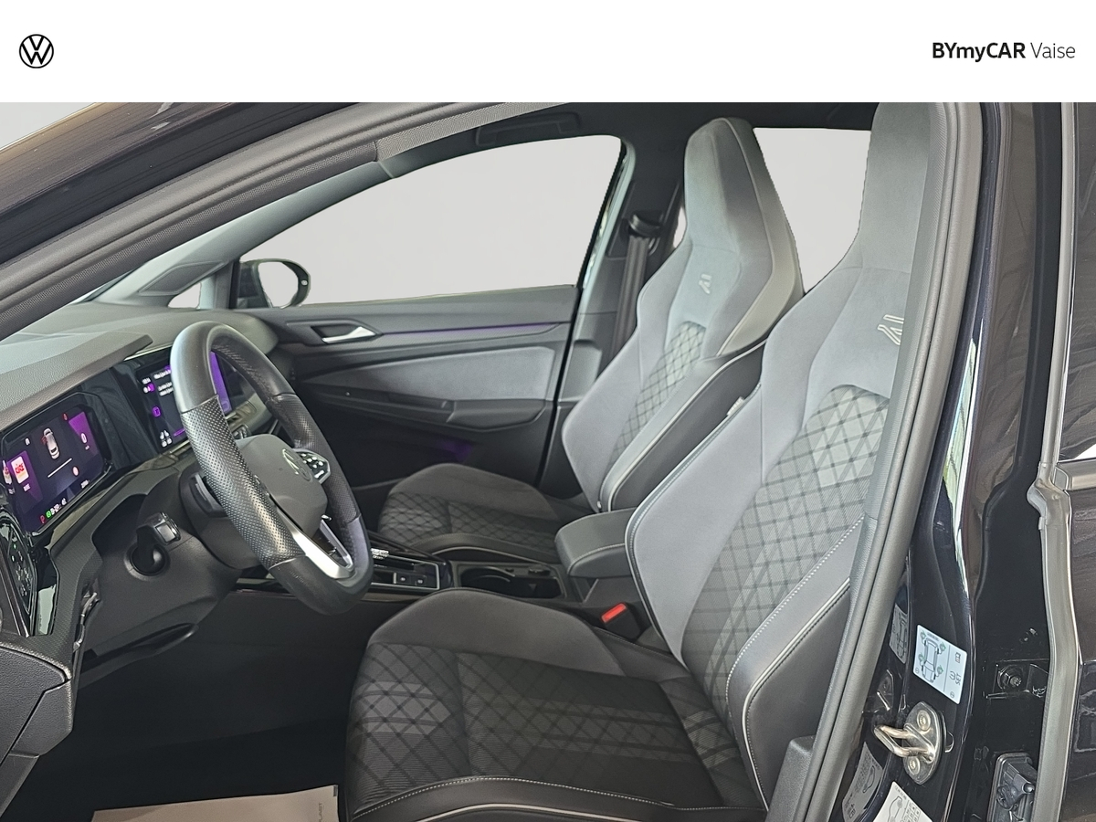 Volkswagen Golf 1.5 eTSI OPF 150 DSG7 — photo 11