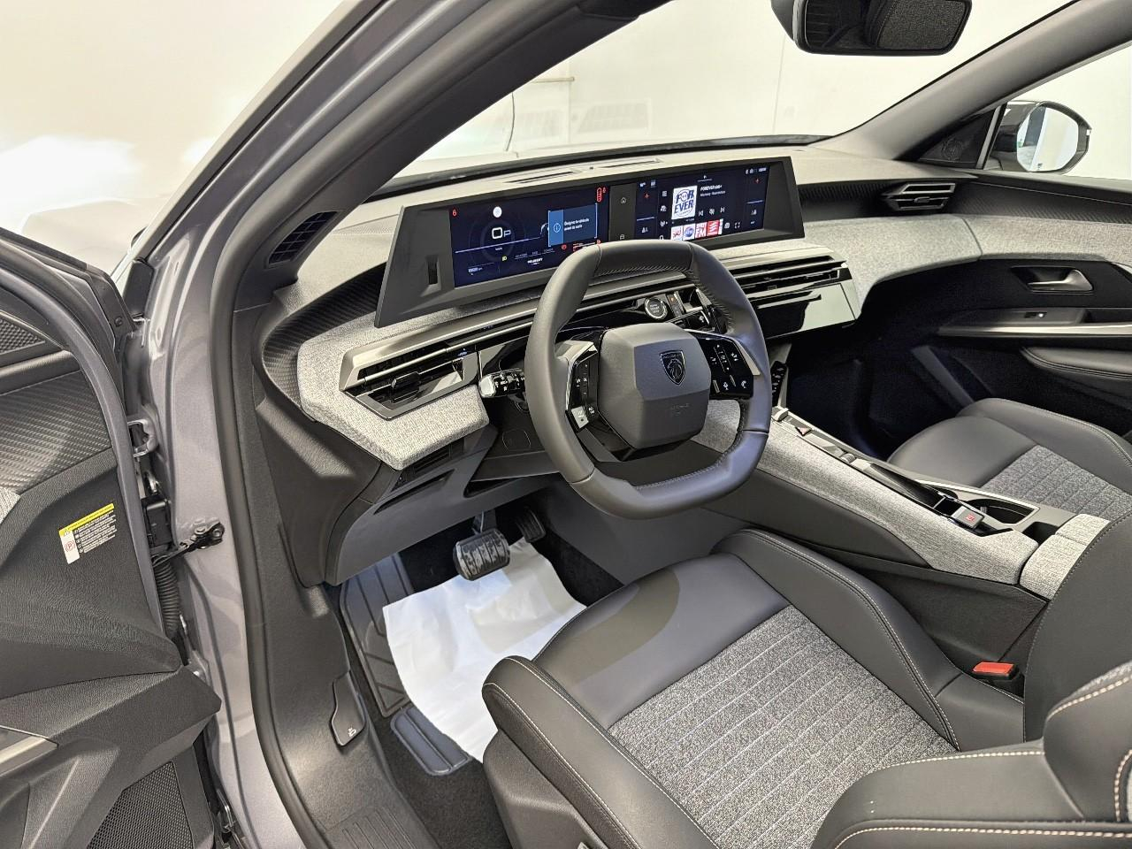 Peugeot 3008 hybrid 145 e-dcs6 allure — photo 12