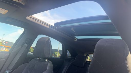DS DS7 Crossback 1.5 BlueHDi 130 EAT8 - Performance Line Plus – 2022 – 85081 km – Diesel – Boîte Automatique — photo 4